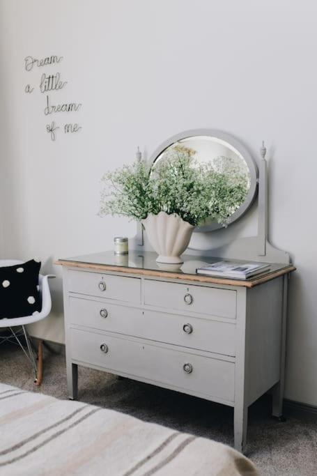 'The Studio' Designer, Seaside Cottage Crawfordsburn Exteriör bild