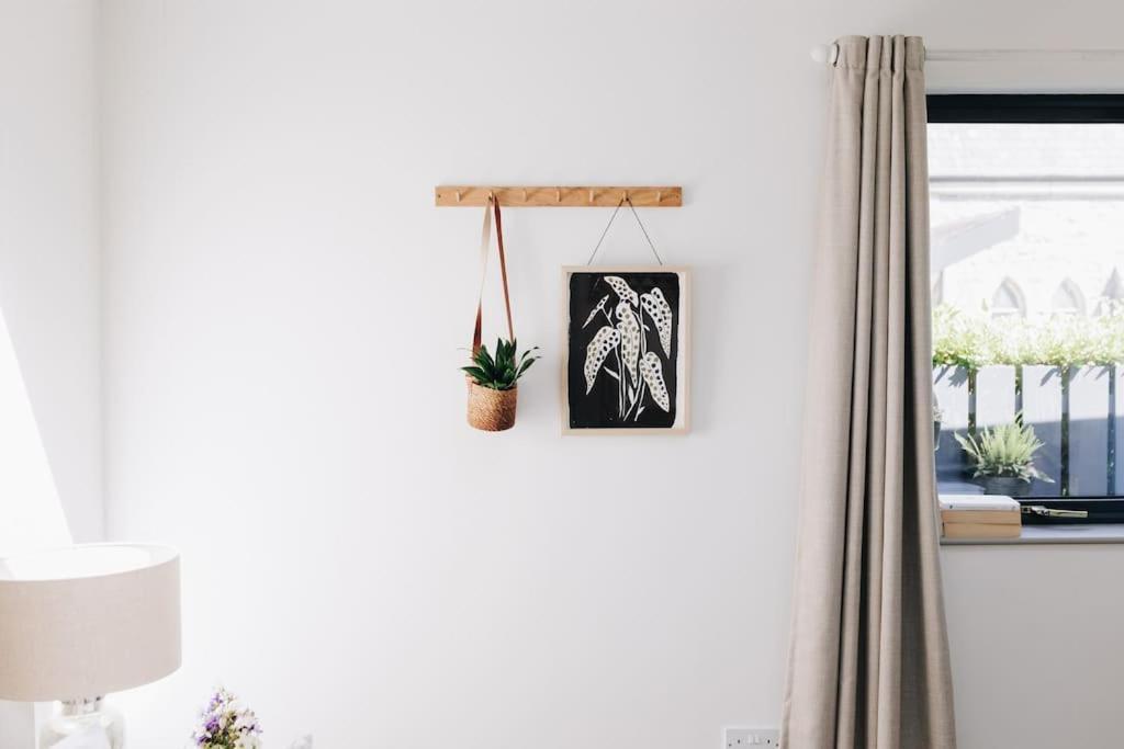 'The Studio' Designer, Seaside Cottage Crawfordsburn Exteriör bild